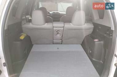 Внедорожник / Кроссовер Toyota RAV4 EV 2012 в 