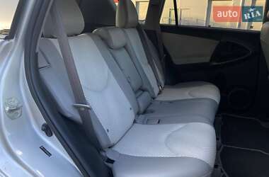 Внедорожник / Кроссовер Toyota RAV4 EV 2012 в 
