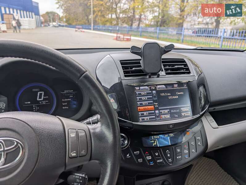 Внедорожник / Кроссовер Toyota RAV4 EV 2014 в Одессе фото 13 Внедорожник / Кроссовер Toyota RAV4 EV 2014 в Одессе