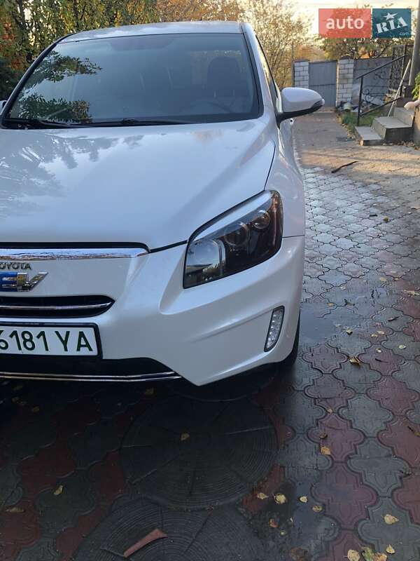 Позашляховик / Кросовер Toyota RAV4 EV 2013 в Крижополі фото 6 Позашляховик / Кросовер Toyota RAV4 EV 2013 в Крижополі