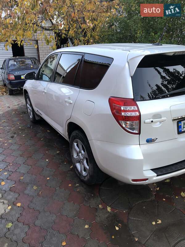 Позашляховик / Кросовер Toyota RAV4 EV 2013 в Крижополі фото 4 Позашляховик / Кросовер Toyota RAV4 EV 2013 в Крижополі