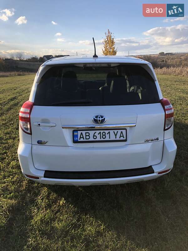Позашляховик / Кросовер Toyota RAV4 EV 2013 в Крижополі фото 14 Позашляховик / Кросовер Toyota RAV4 EV 2013 в Крижополі