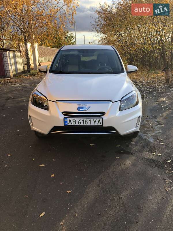 Позашляховик / Кросовер Toyota RAV4 EV 2013 в Крижополі фото 17 Позашляховик / Кросовер Toyota RAV4 EV 2013 в Крижополі