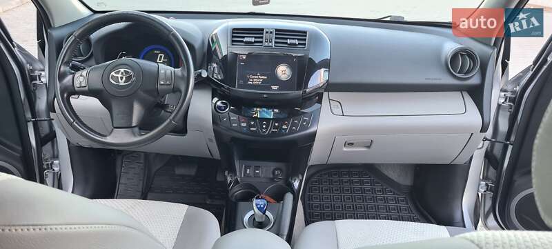 Позашляховик / Кросовер Toyota RAV4 EV 2014 в Нововолинську фото 4 Позашляховик / Кросовер Toyota RAV4 EV 2014 в Нововолинську