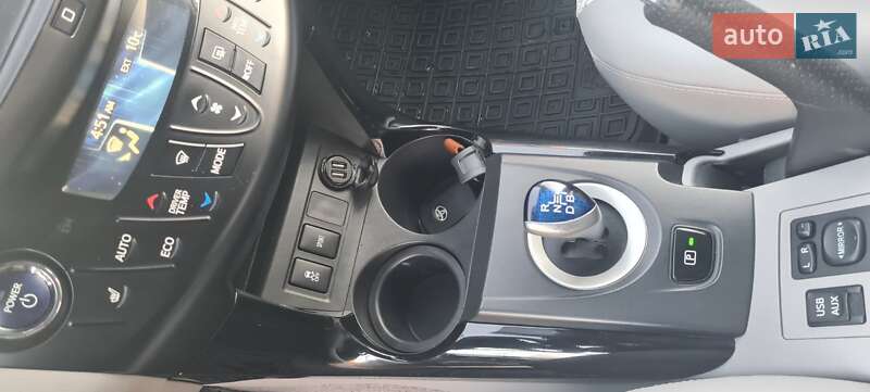 Позашляховик / Кросовер Toyota RAV4 EV 2014 в Нововолинську фото 40 Позашляховик / Кросовер Toyota RAV4 EV 2014 в Нововолинську