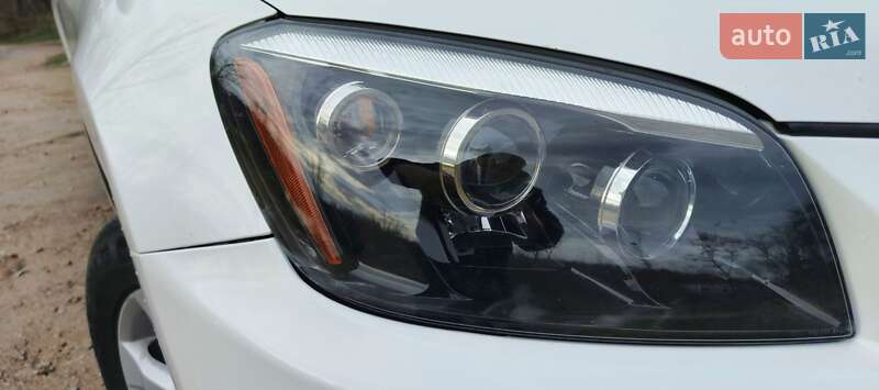 Внедорожник / Кроссовер Toyota RAV4 EV 2013 в Житомире