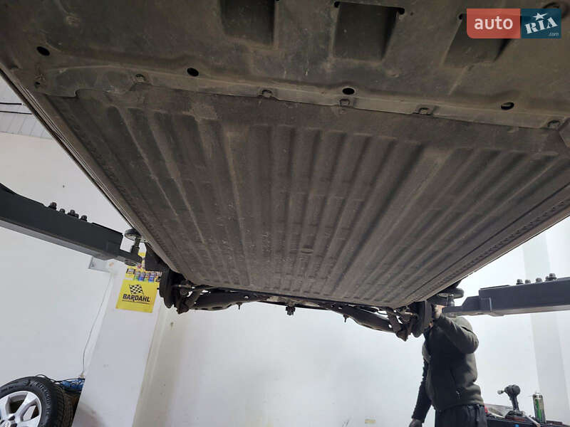 Позашляховик / Кросовер Toyota RAV4 EV 2014 в Черкасах фото 71 Позашляховик / Кросовер Toyota RAV4 EV 2014 в Черкасах