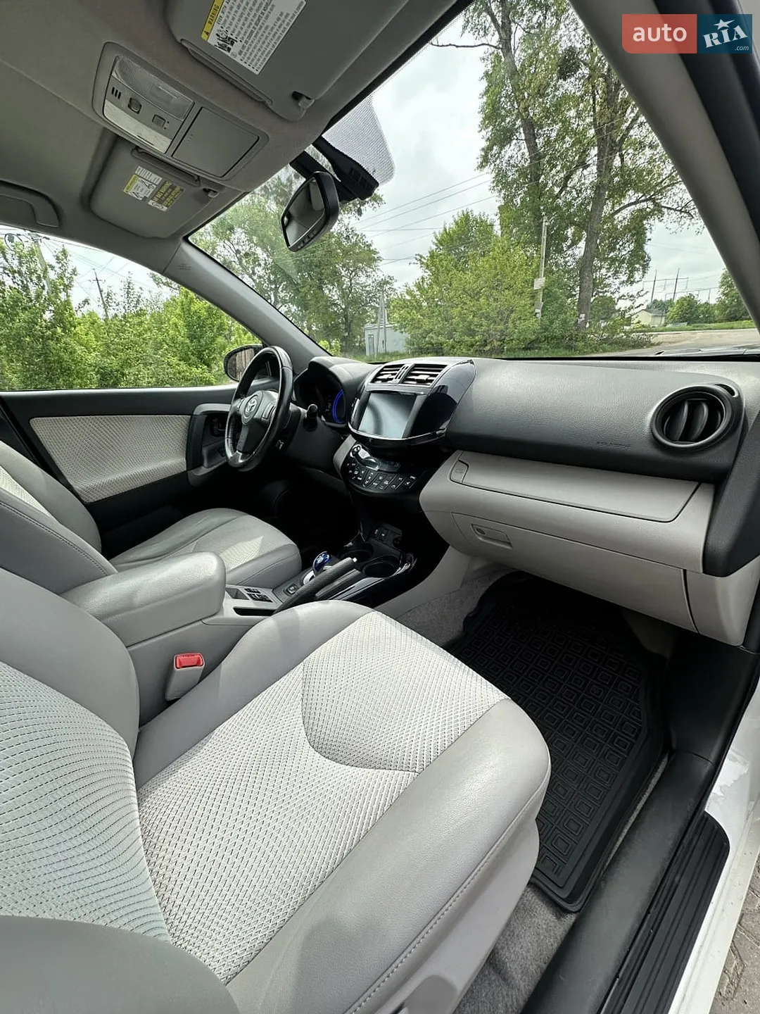 2013 Toyota RAV 4 - мініатюра 18
