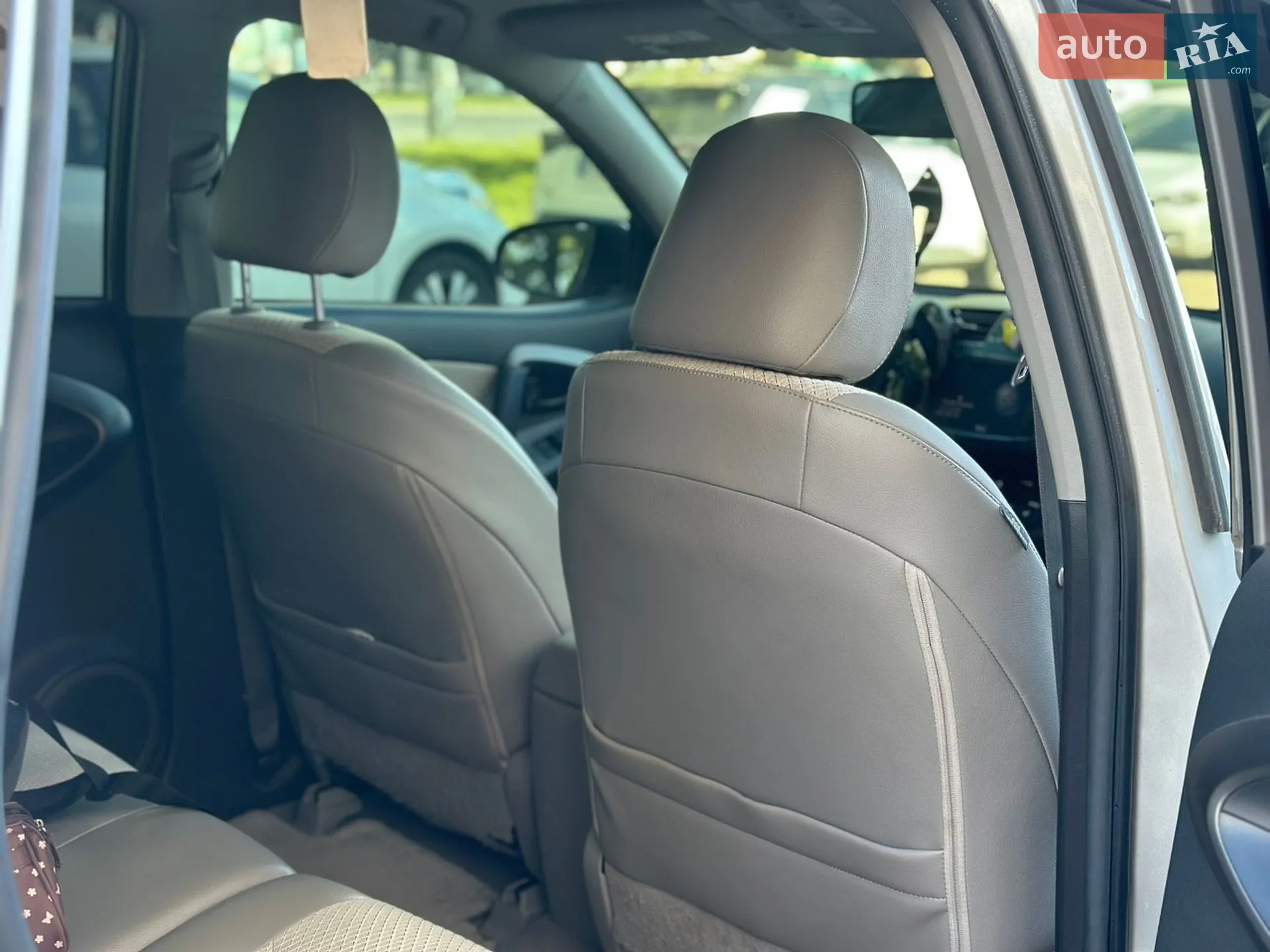 2014 Toyota RAV 4 - мініатюра 18