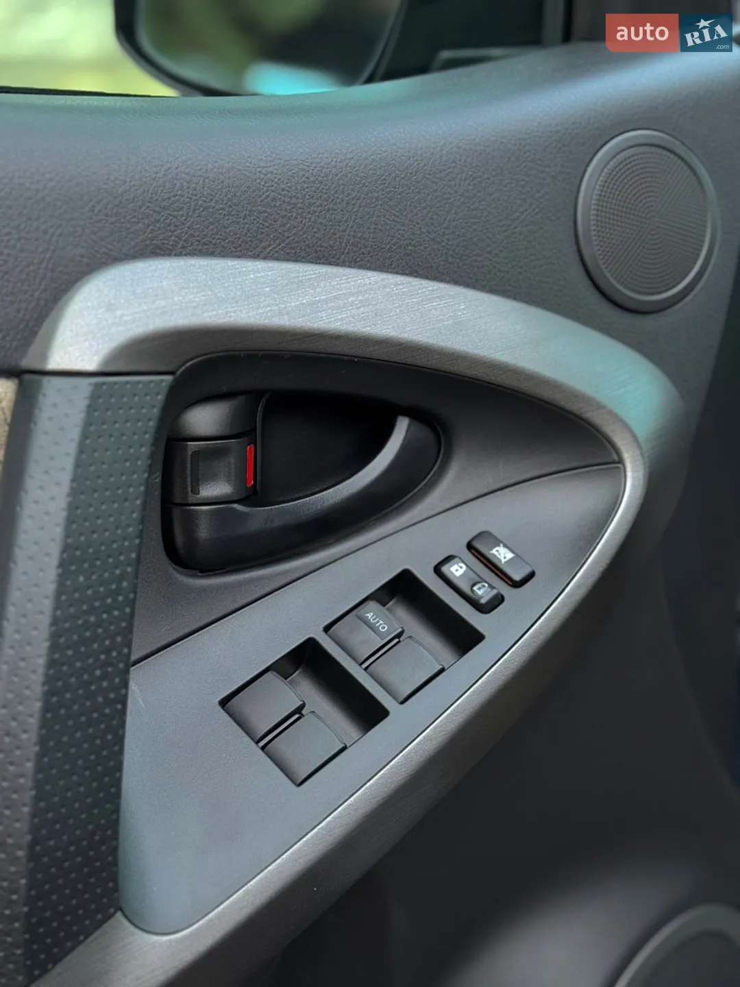 2014 Toyota RAV 4 - мініатюра 18