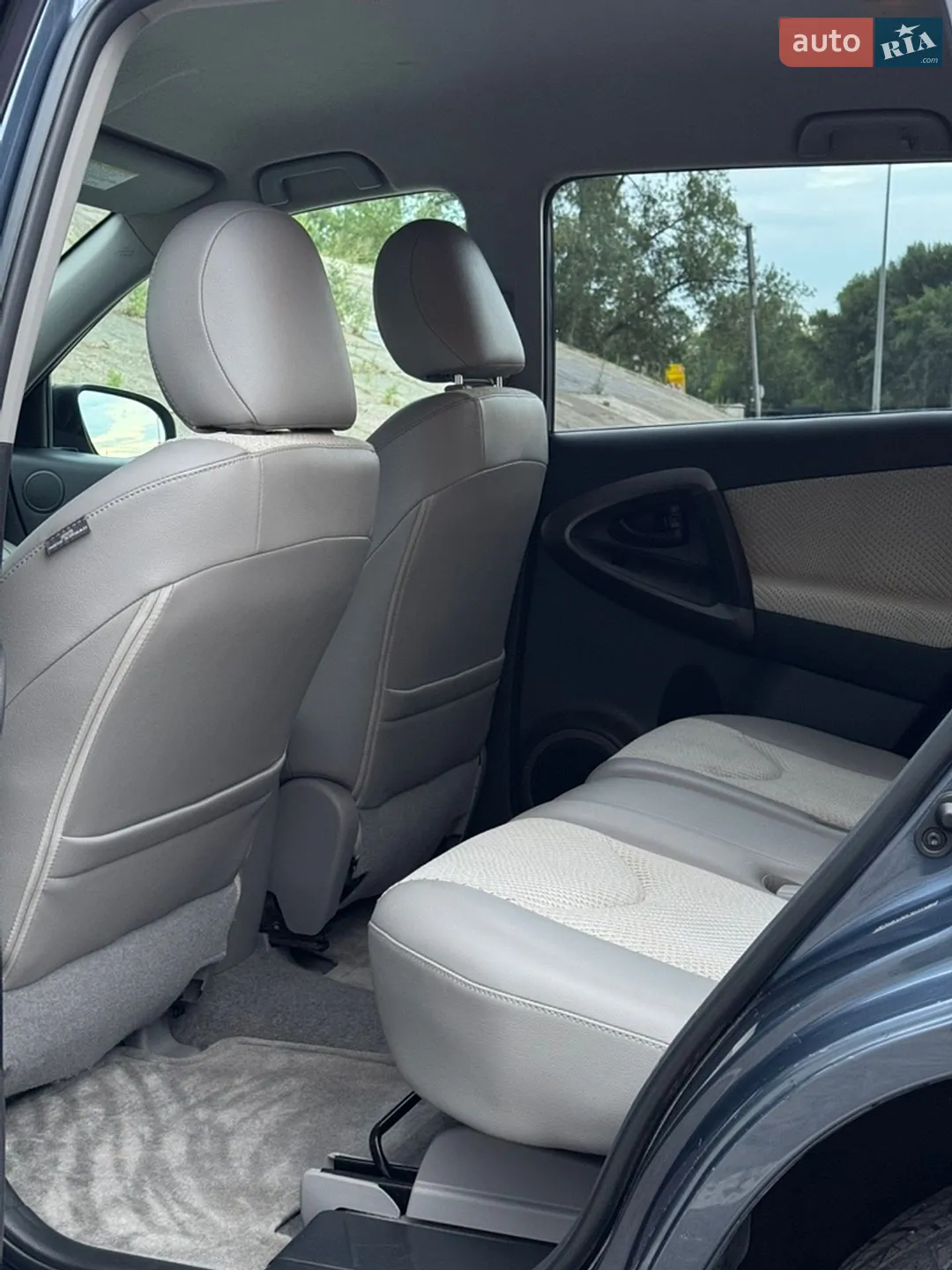 2014 Toyota RAV 4 - мініатюра 38