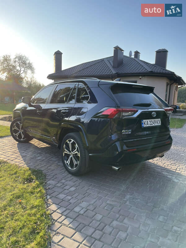 Внедорожник / Кроссовер Toyota RAV4 PHEV 2022 в Киеве