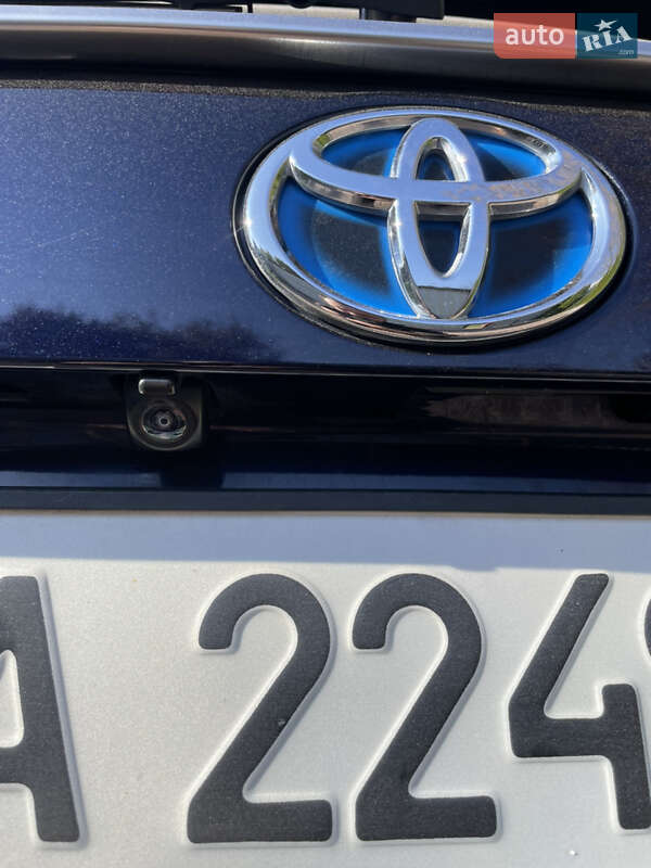 Внедорожник / Кроссовер Toyota RAV4 PHEV 2022 в Киеве