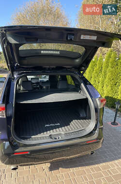 Внедорожник / Кроссовер Toyota RAV4 PHEV 2022 в 