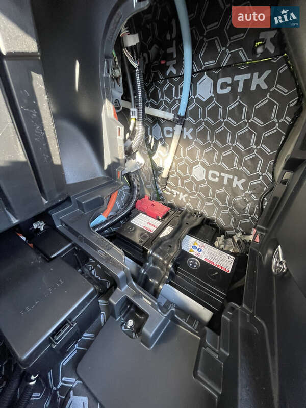 Внедорожник / Кроссовер Toyota RAV4 PHEV 2022 в Киеве
