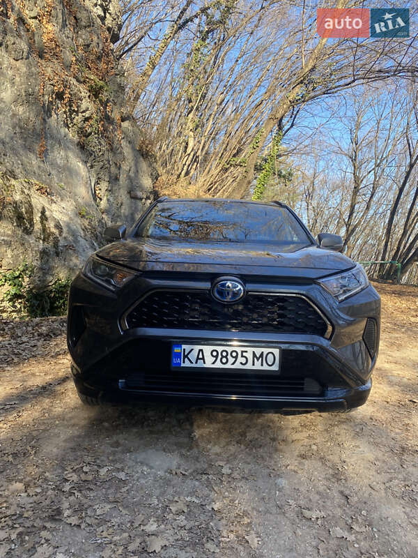 Внедорожник / Кроссовер Toyota RAV4 PHEV 2021 в Киеве