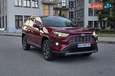 Внедорожник / Кроссовер Toyota RAV4 PHEV 2024 в Киеве