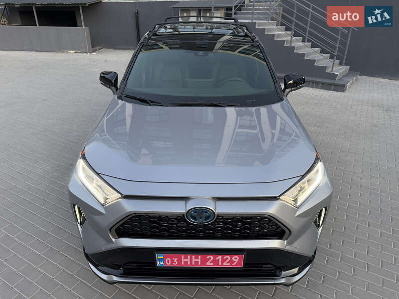 Внедорожник / Кроссовер Toyota RAV4 PHEV 2020 в Ровно