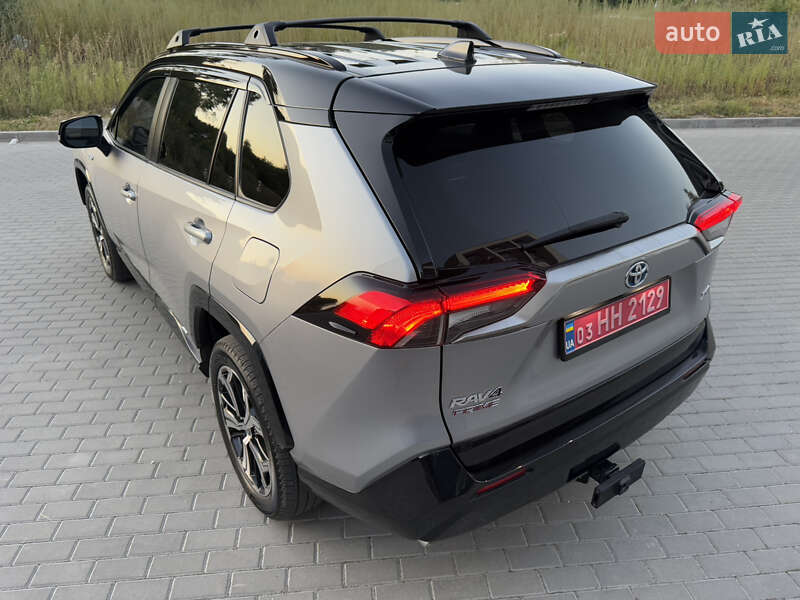 Внедорожник / Кроссовер Toyota RAV4 PHEV 2020 в Ровно