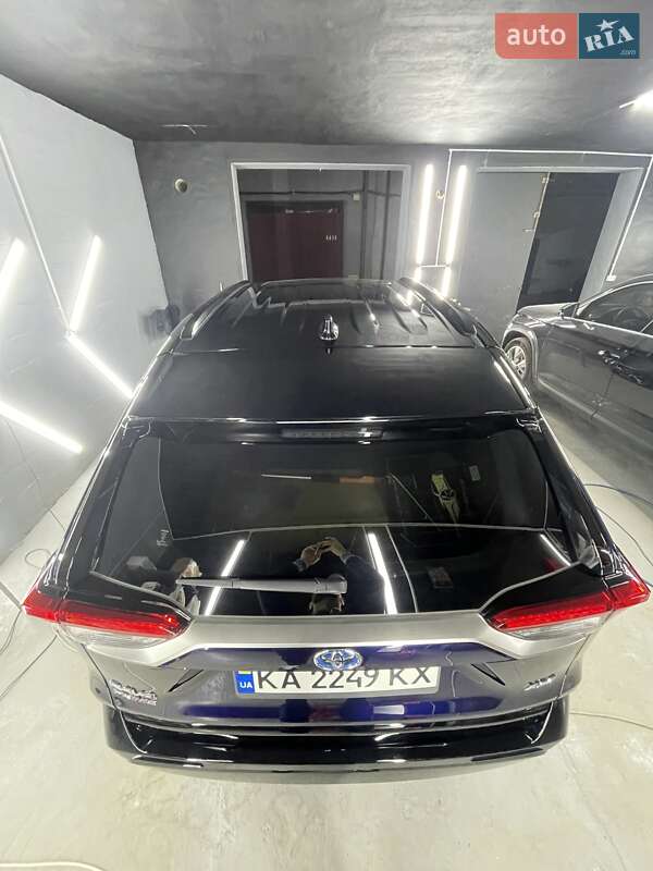 Позашляховик / Кросовер Toyota RAV4 PHEV 2022 в Києві