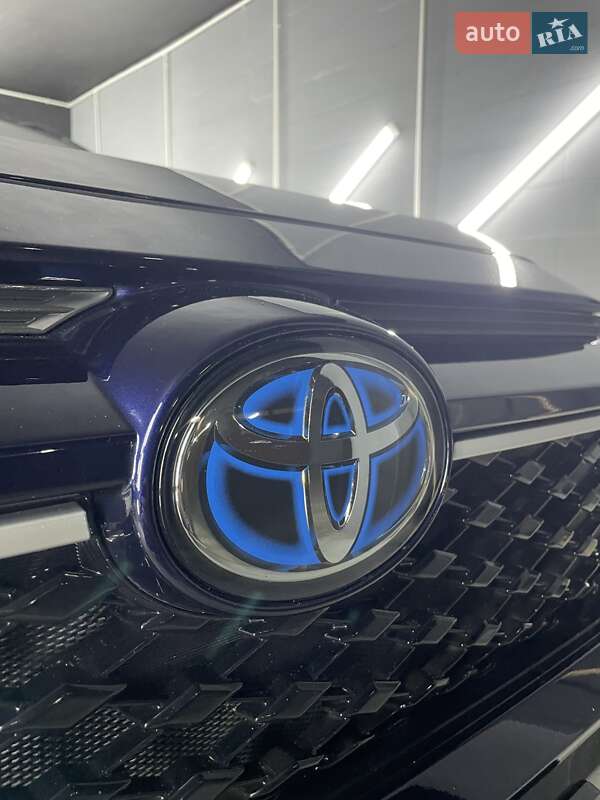 Позашляховик / Кросовер Toyota RAV4 PHEV 2022 в Києві