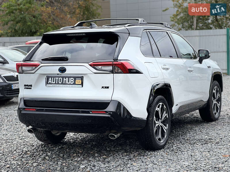 Внедорожник / Кроссовер Toyota RAV4 PHEV 2025 в Бердичеве