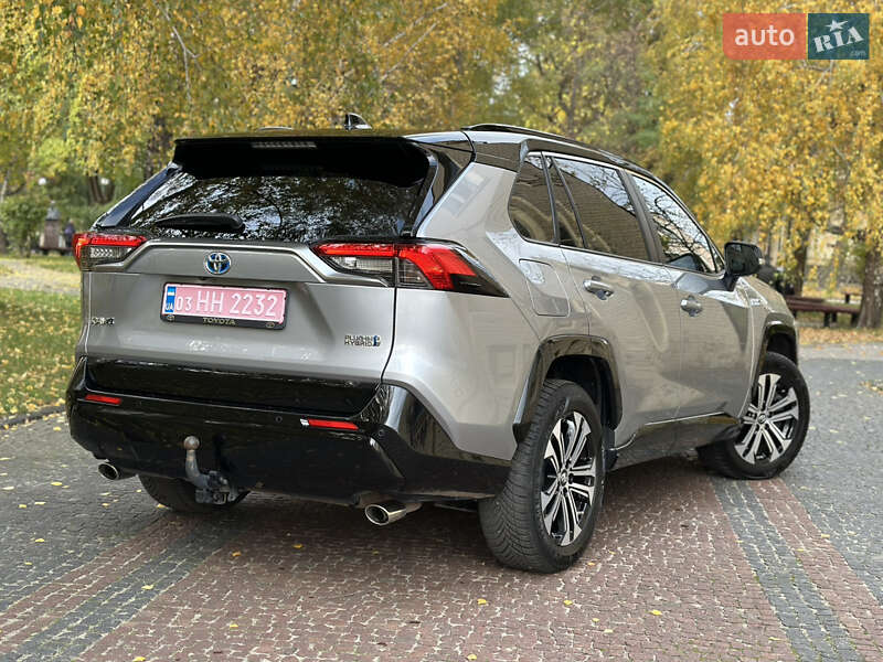 Позашляховик / Кросовер Toyota RAV4 PHEV 2023 в Києві фото 18 Позашляховик / Кросовер Toyota RAV4 PHEV 2023 в Києві