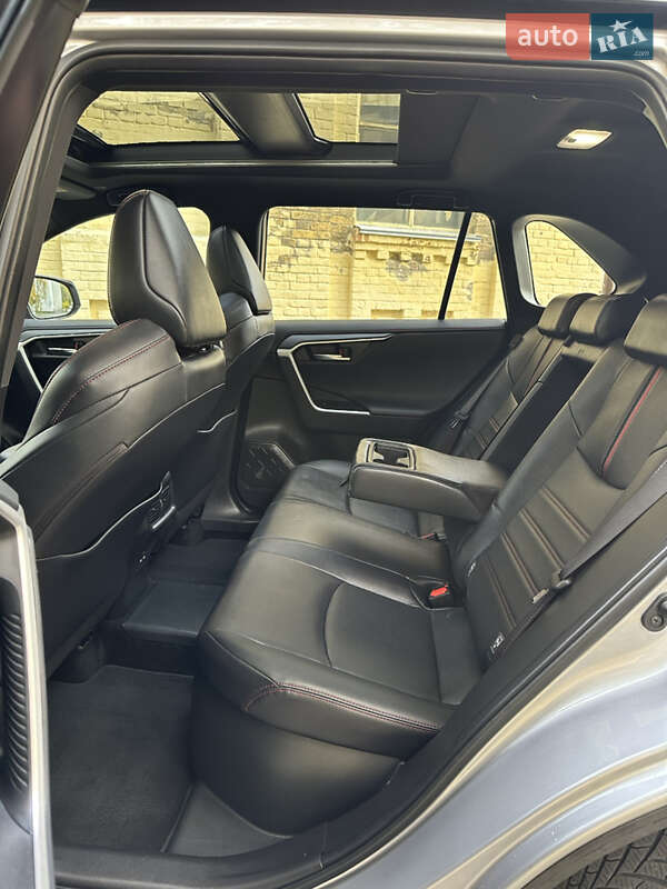 Позашляховик / Кросовер Toyota RAV4 PHEV 2023 в Києві фото 43 Позашляховик / Кросовер Toyota RAV4 PHEV 2023 в Києві