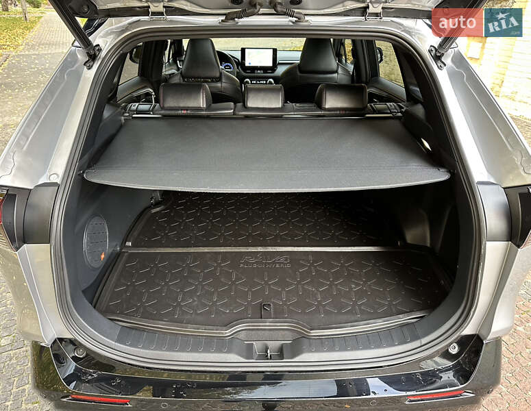 Позашляховик / Кросовер Toyota RAV4 PHEV 2023 в Києві фото 60 Позашляховик / Кросовер Toyota RAV4 PHEV 2023 в Києві