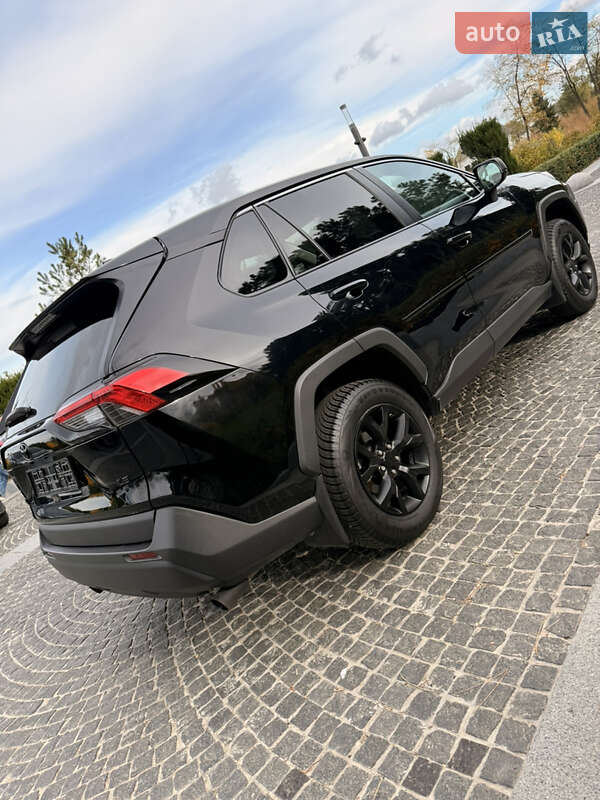Внедорожник / Кроссовер Toyota RAV4 PHEV 2022 в Днепре фото 6 Внедорожник / Кроссовер Toyota RAV4 PHEV 2022 в Днепре