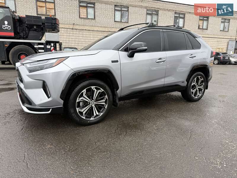 Позашляховик / Кросовер Toyota RAV4 PHEV 2024 в Києві