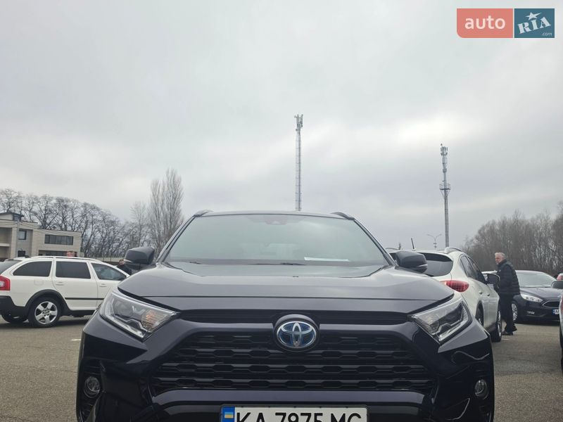 Внедорожник / Кроссовер Toyota RAV4 PHEV 2021 в Киеве