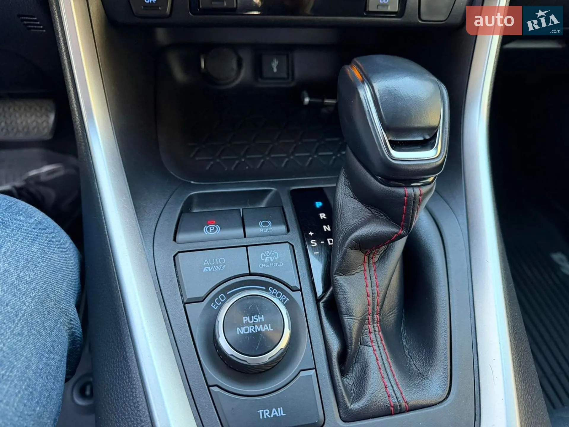2021 Toyota RAV 4 - мініатюра 28