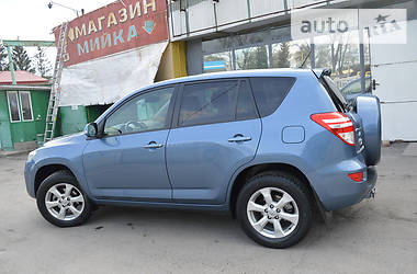 Внедорожник / Кроссовер Toyota RAV4 2011 в Тернополе