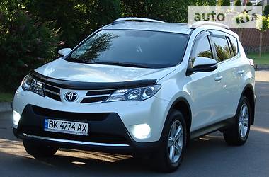 Внедорожник / Кроссовер Toyota RAV4 2014 в Ровно