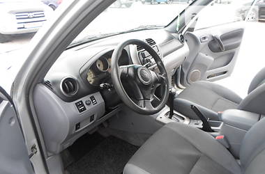 Внедорожник / Кроссовер Toyota RAV4 2003 в Черновцах