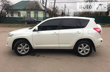 Внедорожник / Кроссовер Toyota RAV4 2010 в Коростене