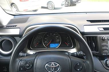 Позашляховик / Кросовер Toyota RAV4 2015 в Тернополі