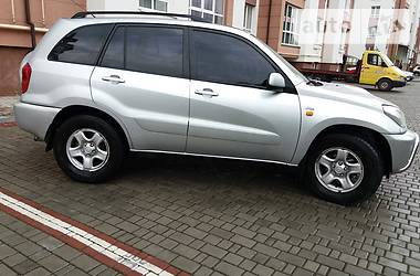 Внедорожник / Кроссовер Toyota RAV4 2002 в Ивано-Франковске