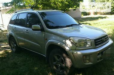 Внедорожник / Кроссовер Toyota RAV4 2001 в Запорожье