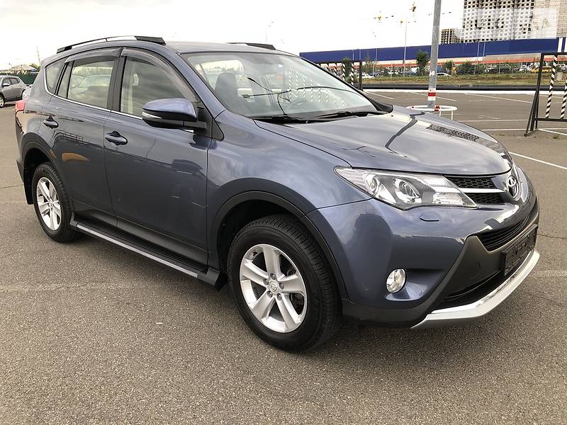 Внедорожник / Кроссовер Toyota RAV4 2013 в Киеве