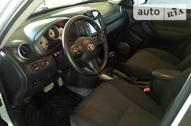 Внедорожник / Кроссовер Toyota RAV4 2003 в Киеве