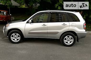 Внедорожник / Кроссовер Toyota RAV4 2002 в Киеве