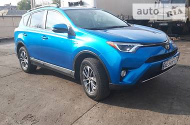 Внедорожник / Кроссовер Toyota RAV4 2016 в Кривом Роге