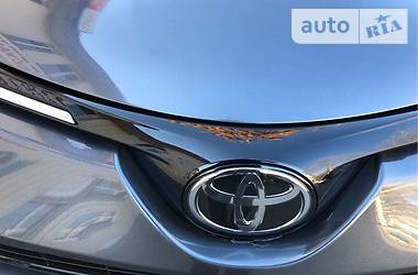 Внедорожник / Кроссовер Toyota RAV4 2017 в Сумах