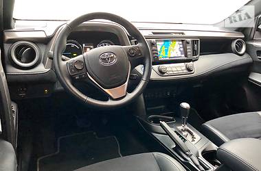 Внедорожник / Кроссовер Toyota RAV4 2018 в Киеве