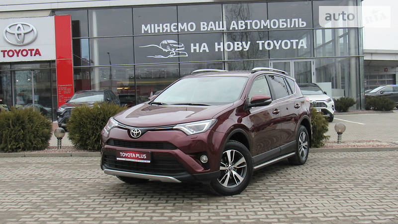 Внедорожник / Кроссовер Toyota RAV4 2016 в Хмельницком