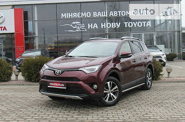 Внедорожник / Кроссовер Toyota RAV4 2016 в Хмельницком