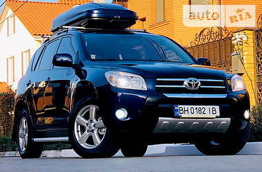 Внедорожник / Кроссовер Toyota RAV4 2008 в Одессе