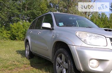 Внедорожник / Кроссовер Toyota RAV4 2005 в Харькове